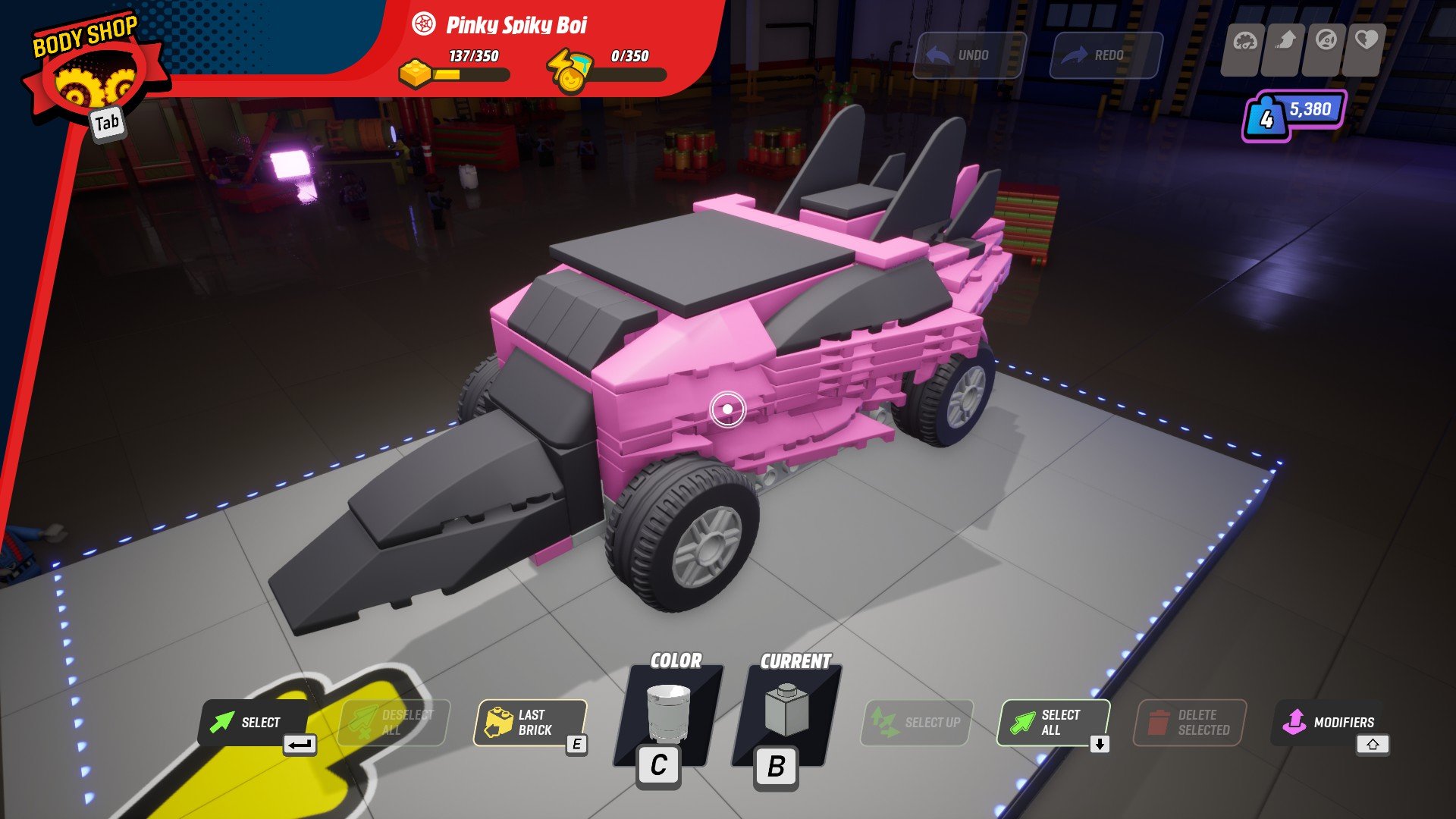 В Lego 2K Drive есть режим сборки, в котором можно создавать свои собственные автомобили.