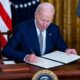 Президент США Джо Байден подписывает указ, «чтобы защитить американцев от потенциальных рисков систем искусственного интеллекта» f2rjvna6cu54hdpk25tuvh 1200 80