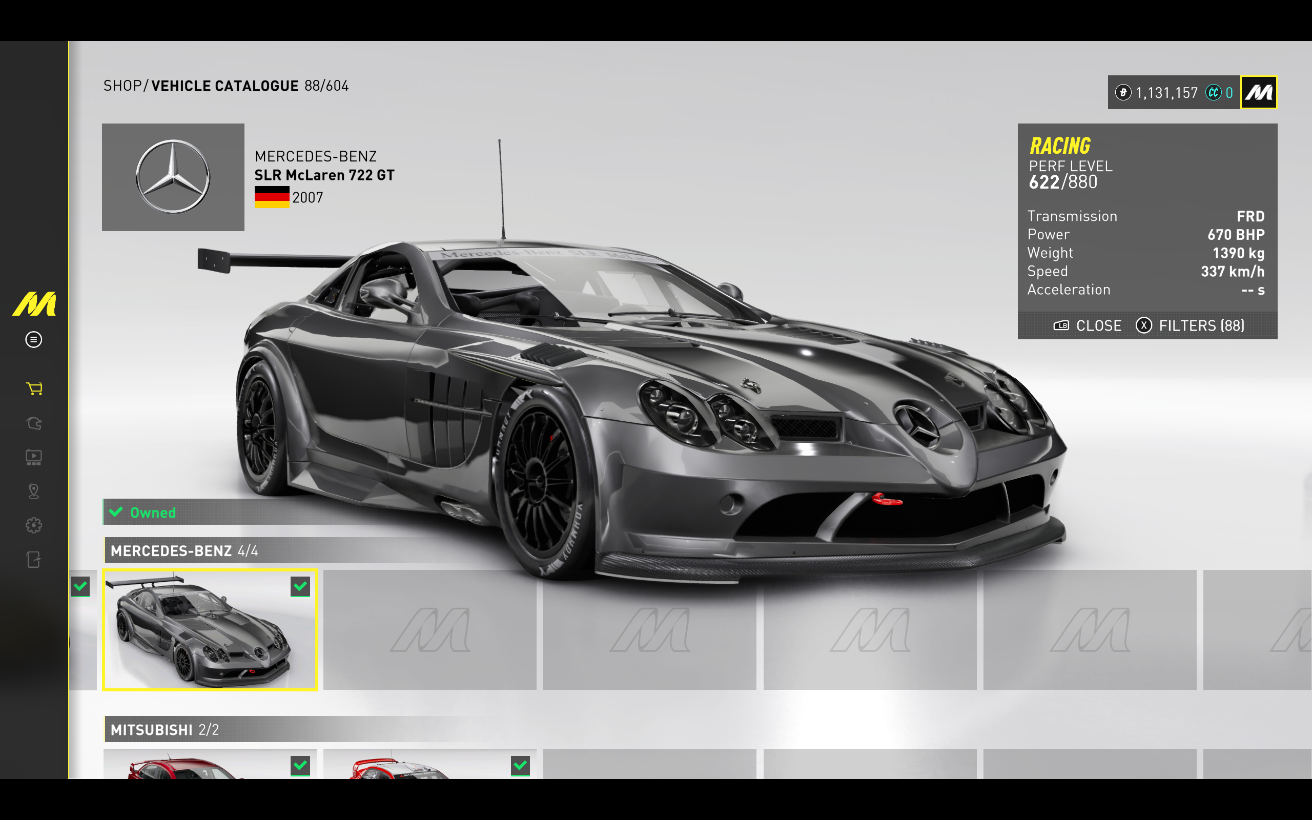 Автомобиль Mercedes Benz на экране выбора автомобиля в игре The Crew Motorfest.