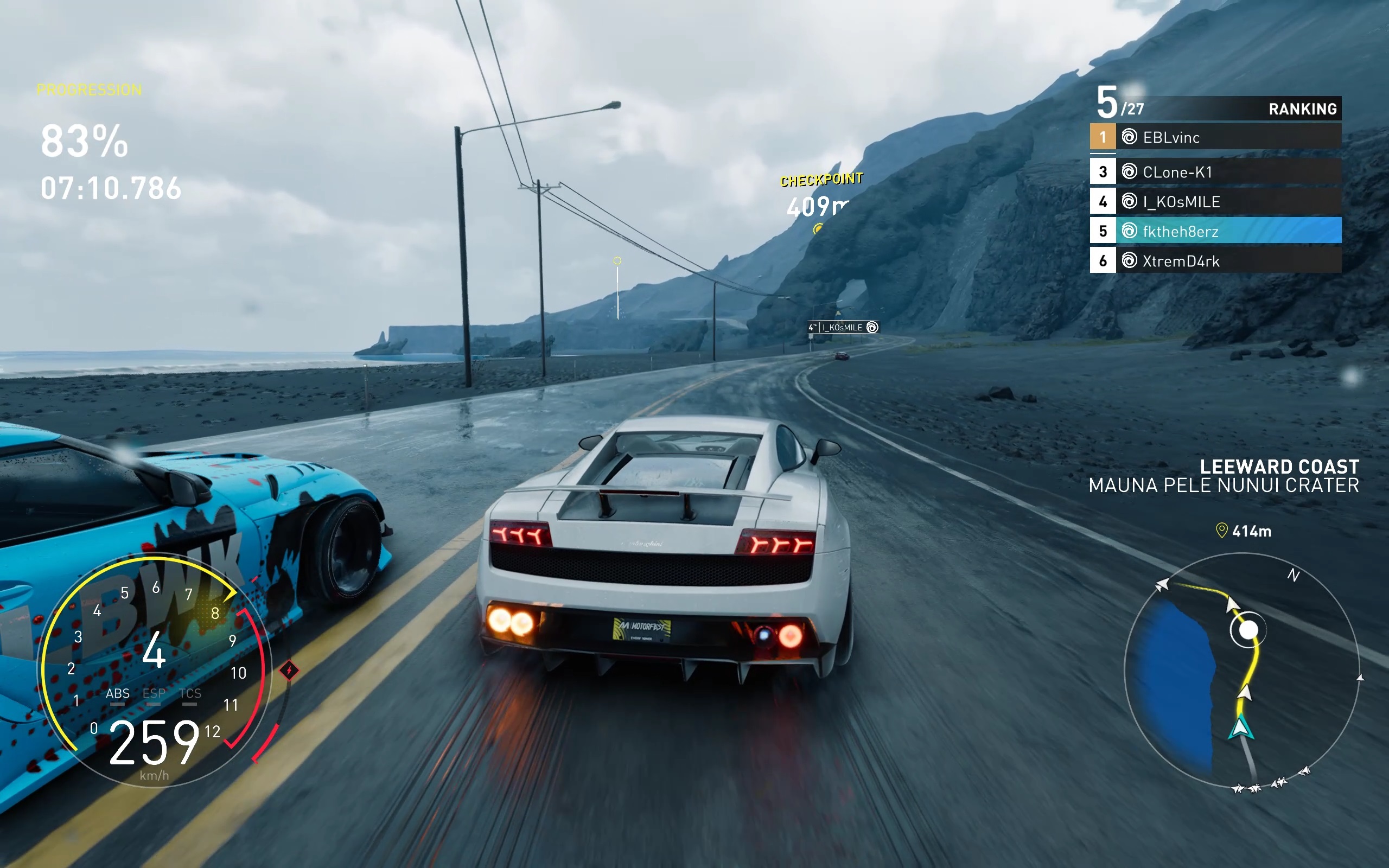 Автогонки в пасмурный день в рамках автофестиваля The Crew Motorfest.
