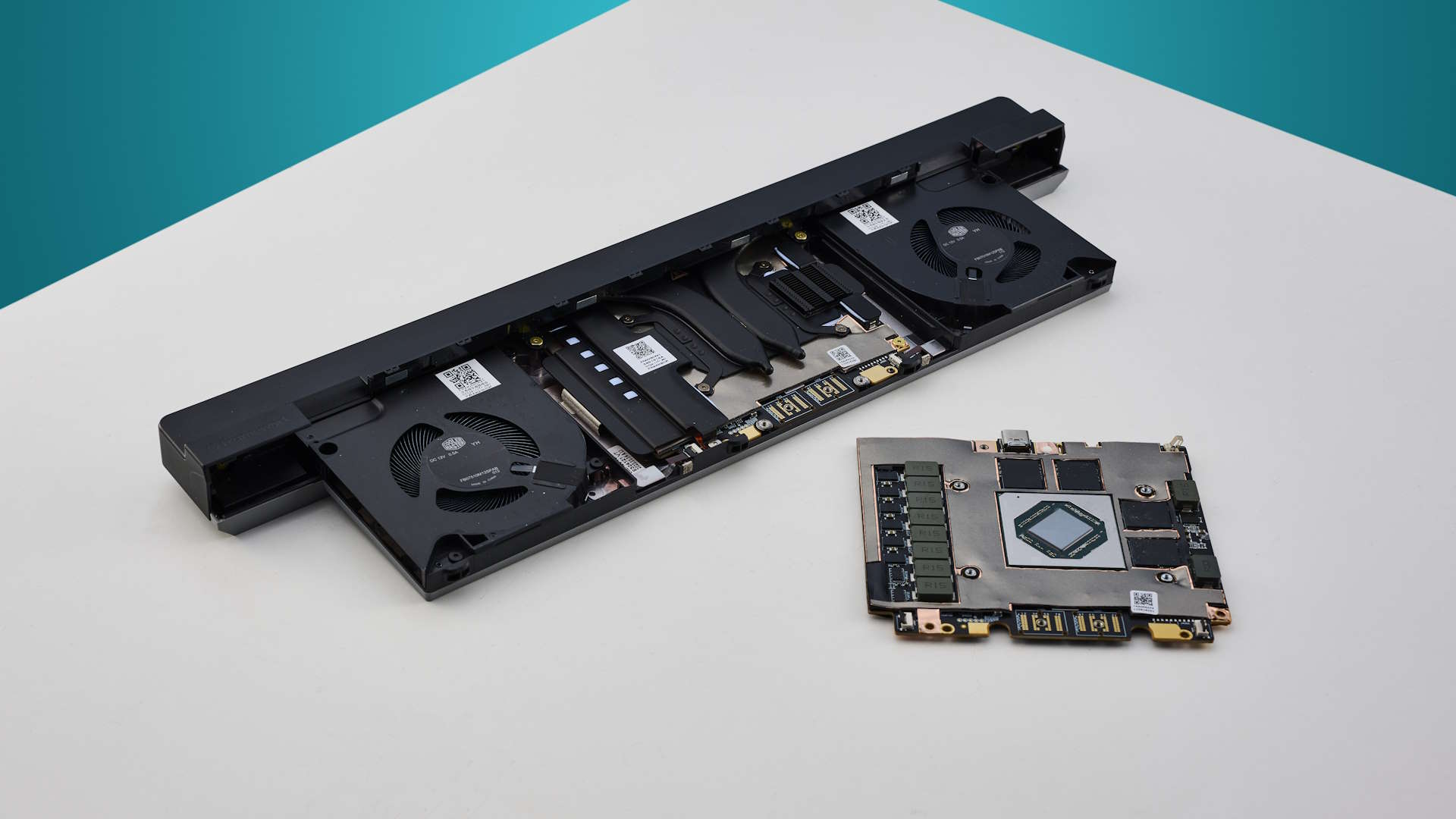Модуль графического процессора для игрового ноутбука Framework 16 RX 7700S с отсеком расширения